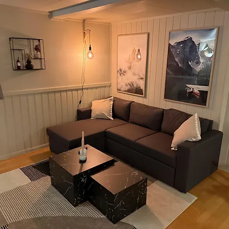 Apartamento 2-roms Sokkelleilighet