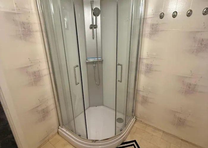 2-roms Sokkelleilighet * Tromsø