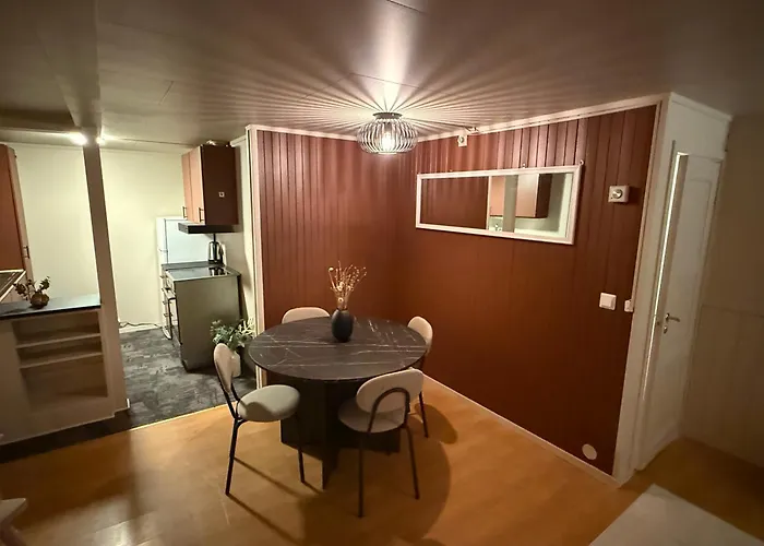 2-roms Sokkelleilighet * Tromsø